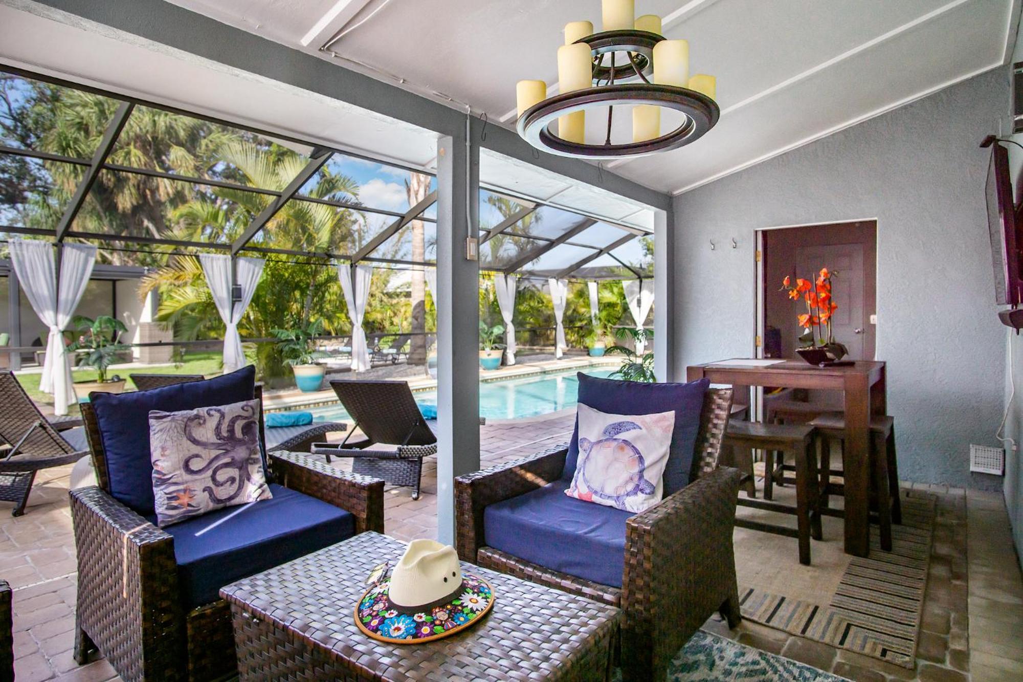 Beach Cottage With Heated Pool Just Off Siesta Key Sarasota Exterior foto