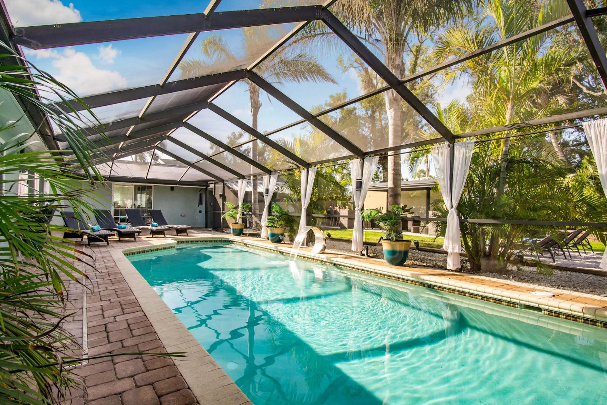 Beach Cottage With Heated Pool Just Off Siesta Key Sarasota Exterior foto